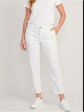 Gap Girlfriend Khaki Chino White Cropped Pants, size 14